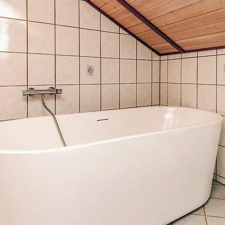 Luxurious Retreat By Bratten Strand-by Traum