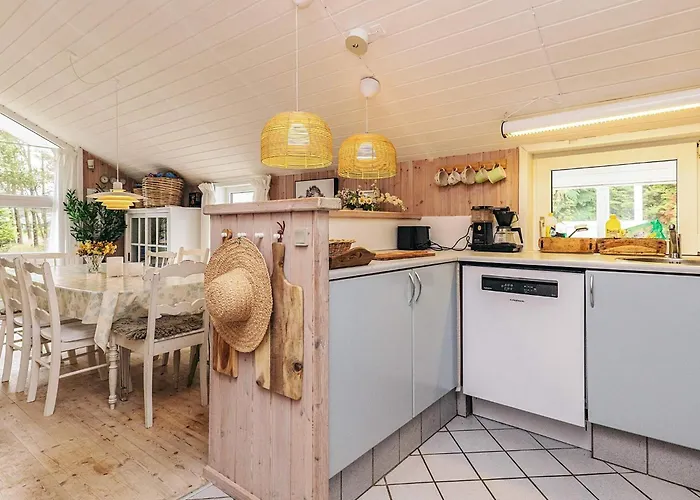 Luxurious Retreat By Bratten Strand-by Traum *